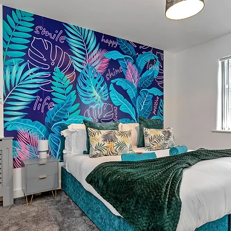 Stunning Two Bedroom-Free Parking-Central Location-Two Bathrooms-Close To Airport & Station Luton  Exterior foto