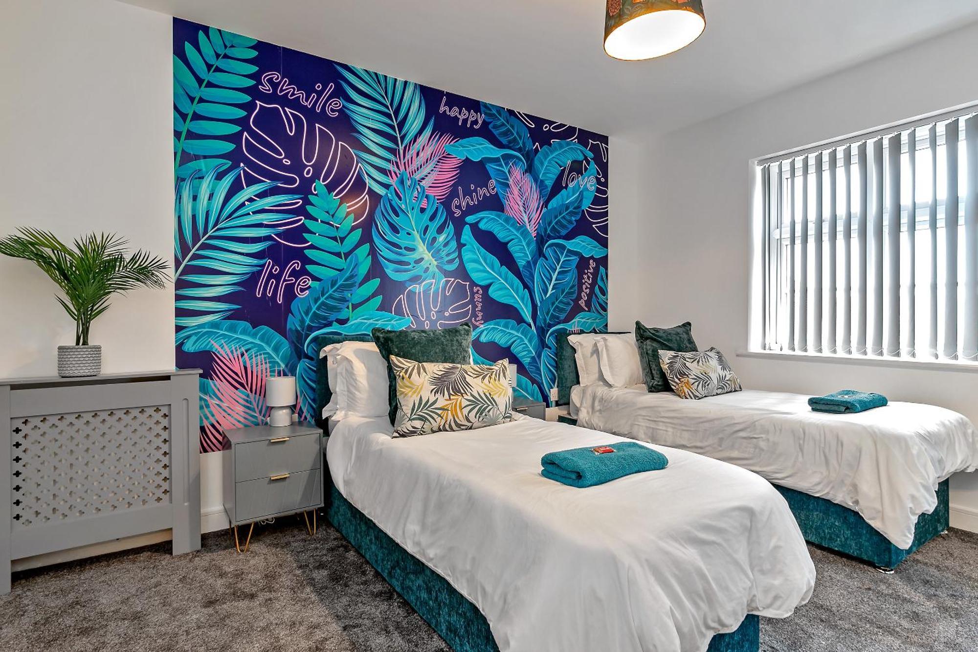Apartment Stunning Two Bedroom-free Parking-central Location-two Bathrooms-close To Airport & Station Luton (Bedfordshire)